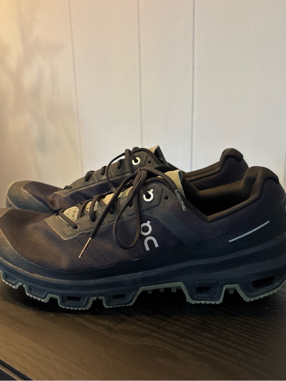 On Cloud Cloudventure Men’s Running Shoes Black and Green Size 9.5